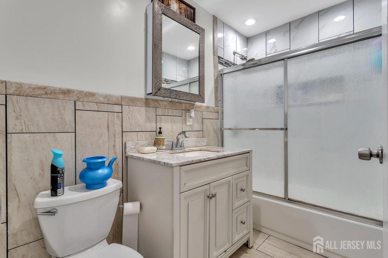 109 S Harrison Avenue, Iselin, New Jersey image 19