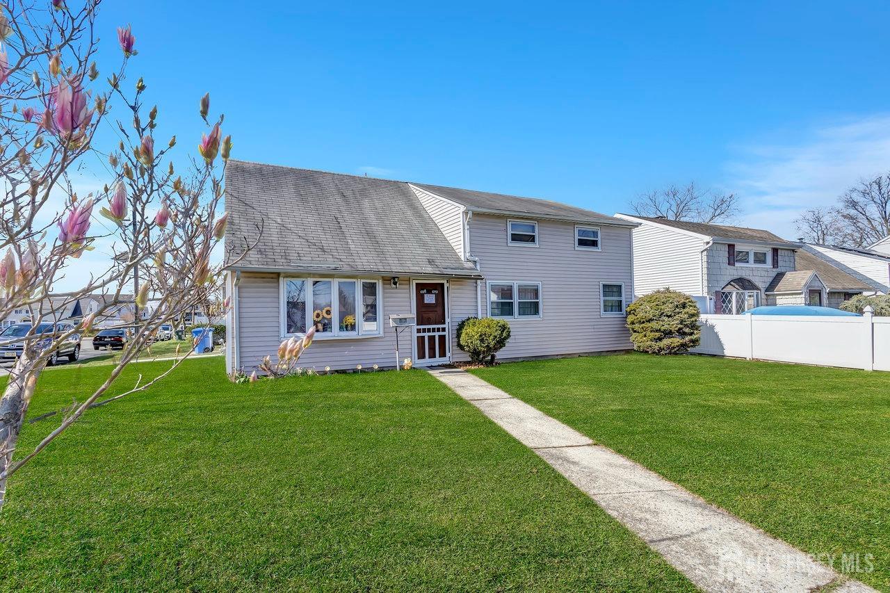 109 S Harrison Avenue, Iselin, New Jersey image 4