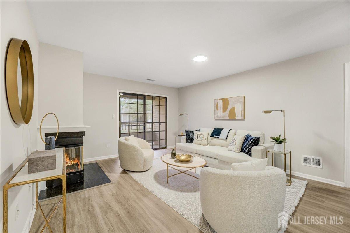 1311 Stoneridge Circle #1311, Helmetta, New Jersey image 7