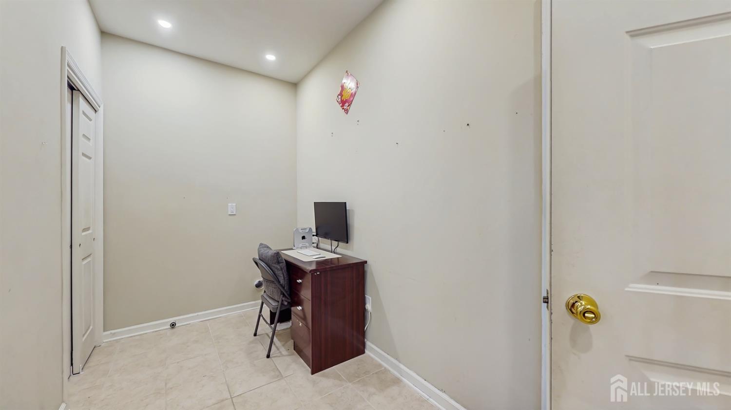 612 Magnolia Road, North Brunswick, New Jersey image 33