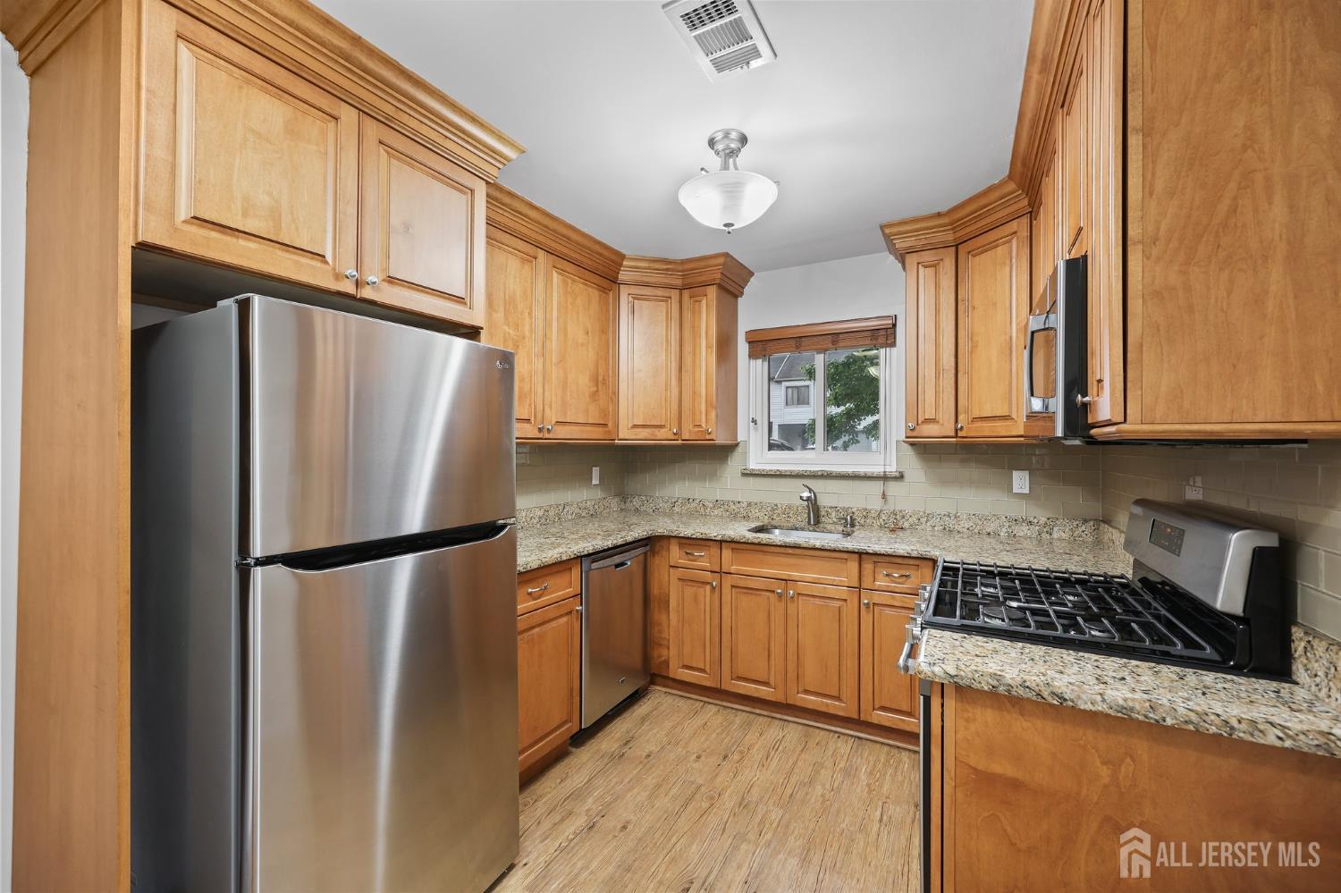 70 Lexington Circle, Old Bridge, New Jersey image 11