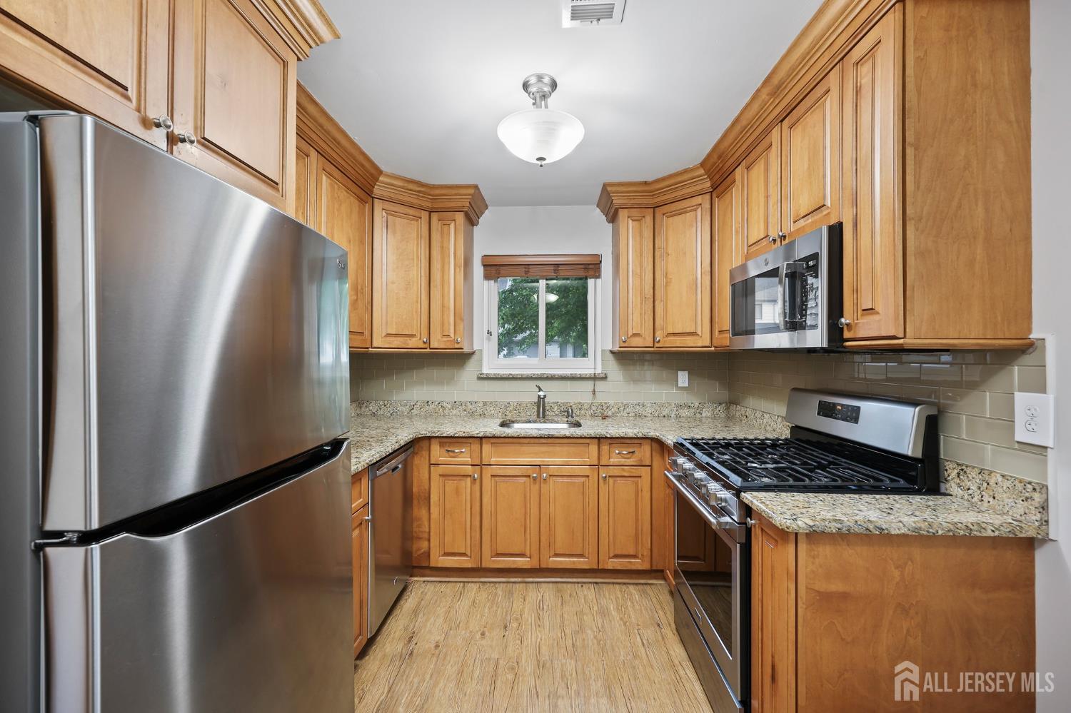 70 Lexington Circle, Old Bridge, New Jersey image 12