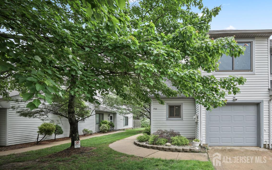 70 Lexington Circle, Old Bridge, New Jersey image 3