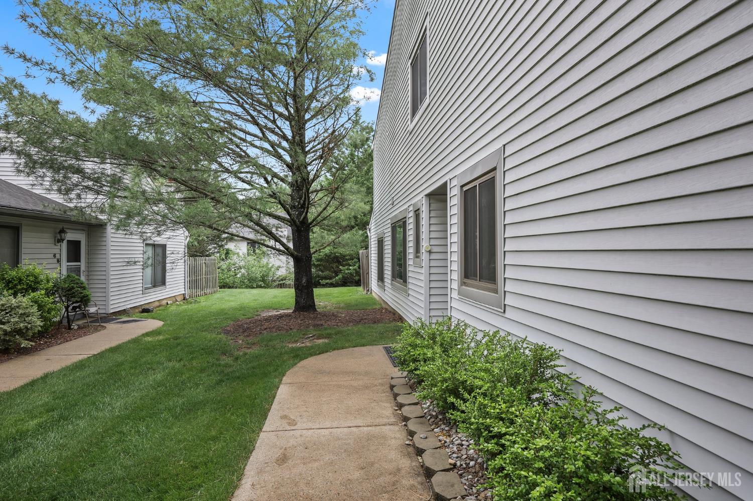 70 Lexington Circle, Old Bridge, New Jersey image 8