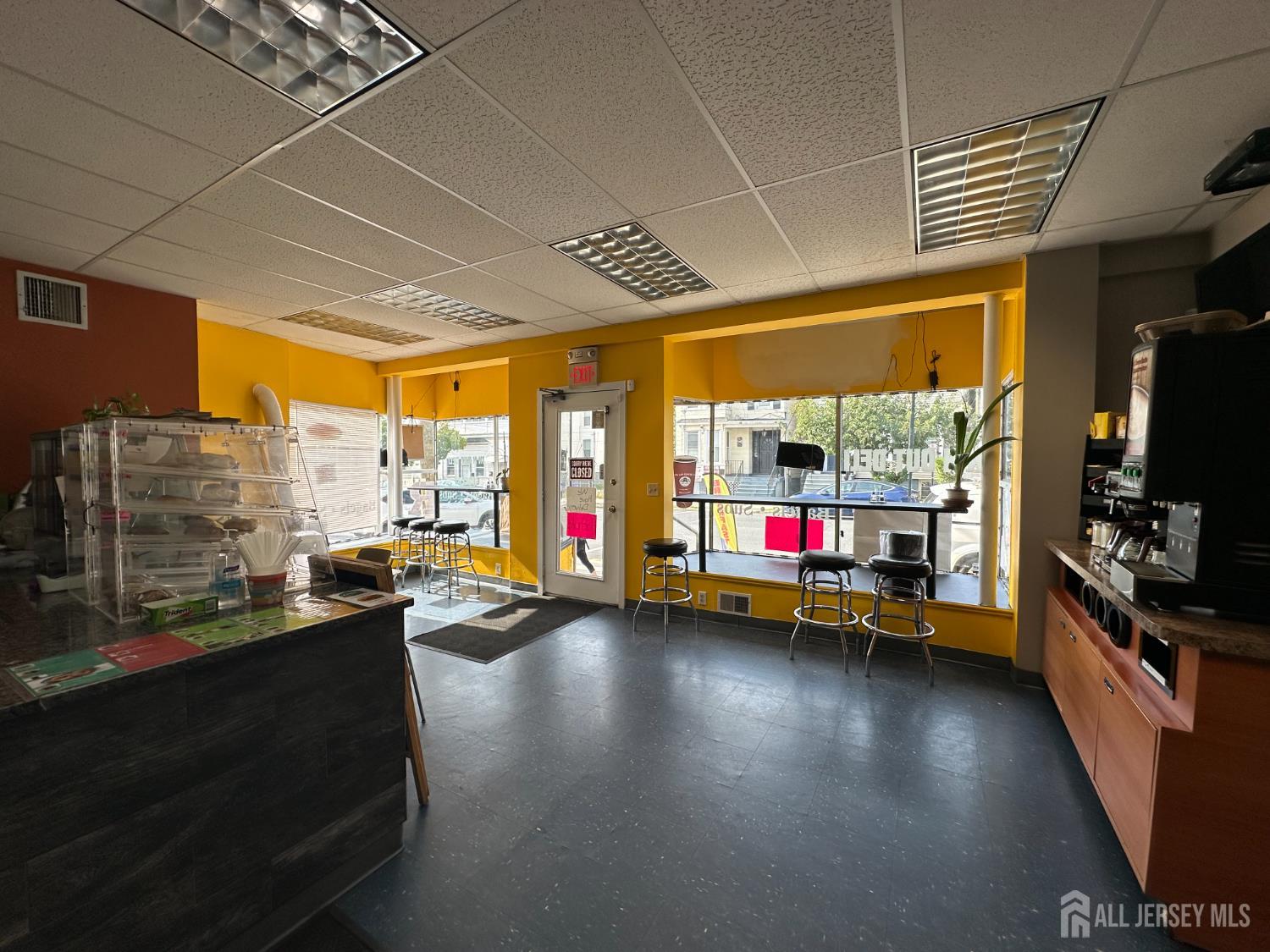 Photo 1 of 12 — 172 Hamilton Street, New Brunswick, NJ 08901