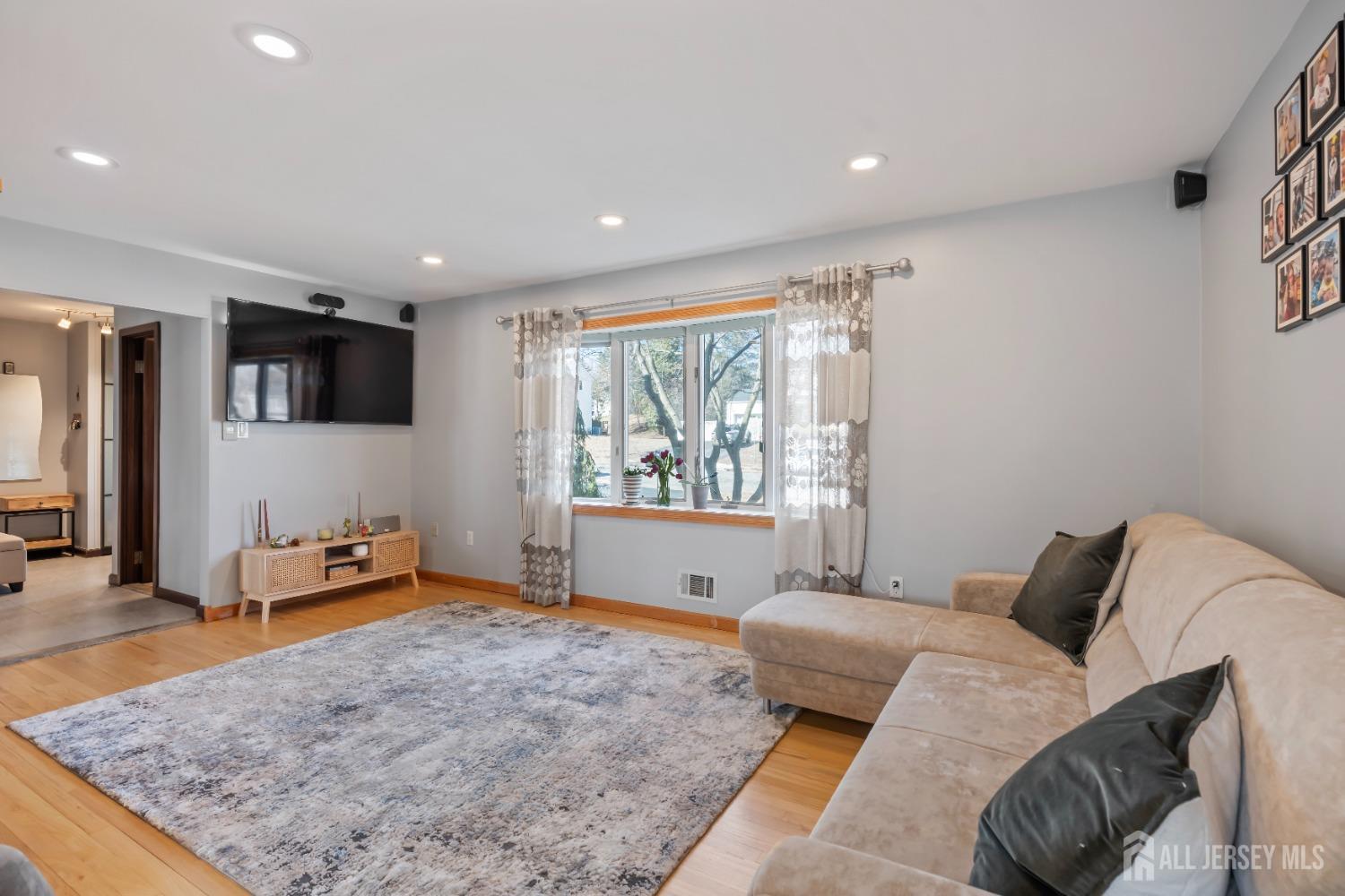 36 Frost Avenue, East Brunswick, New Jersey image 4