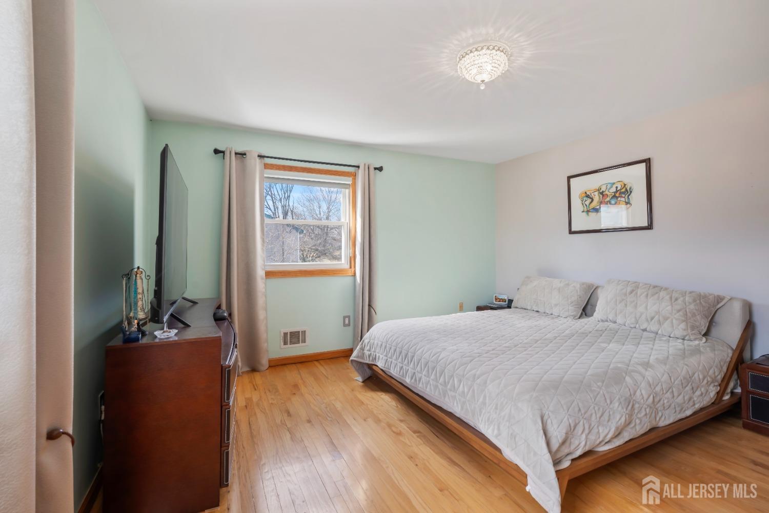 36 Frost Avenue, East Brunswick, New Jersey image 11
