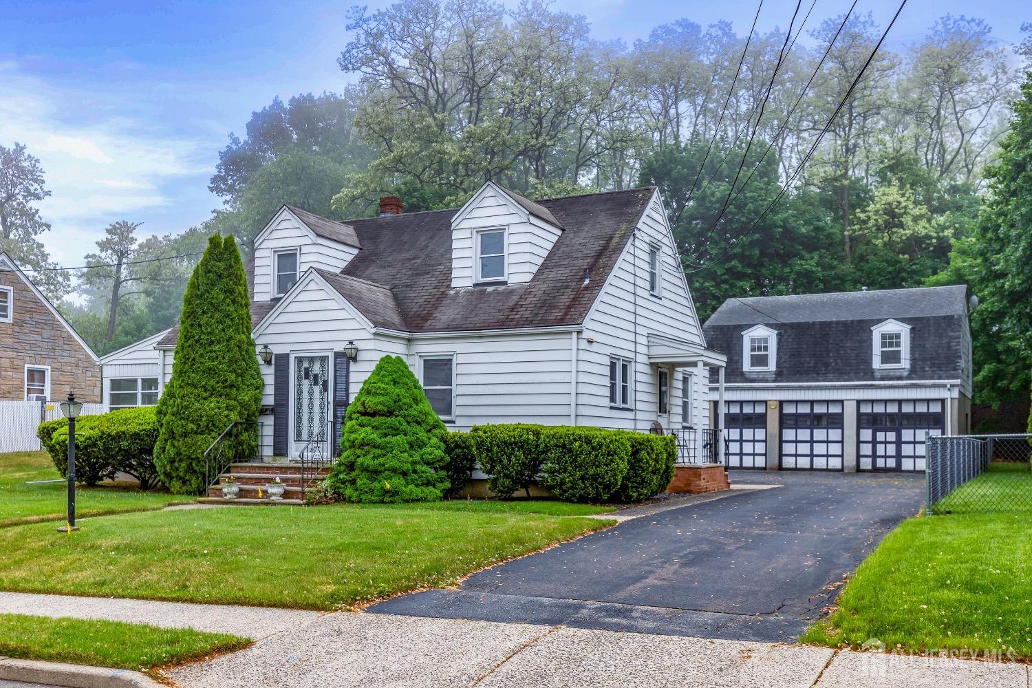 125 Deerfield Road, Sayreville, New Jersey image 1