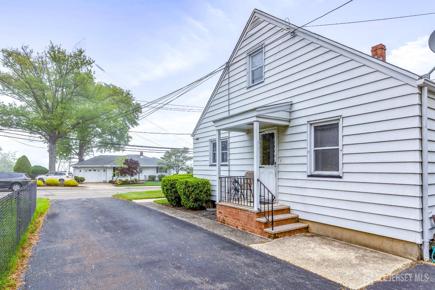 125 Deerfield Road, Sayreville, New Jersey image 9