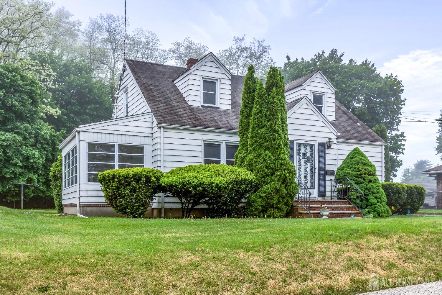 125 Deerfield Road, Sayreville, New Jersey image 3