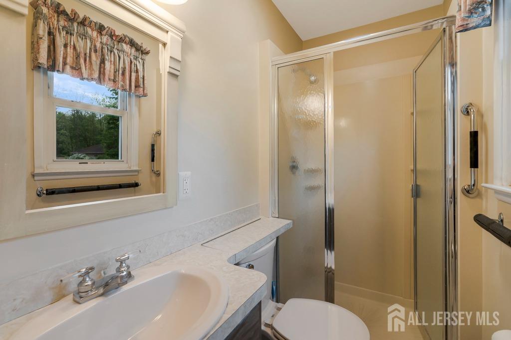 25 Orchard Road, Middlesex, New Jersey image 17