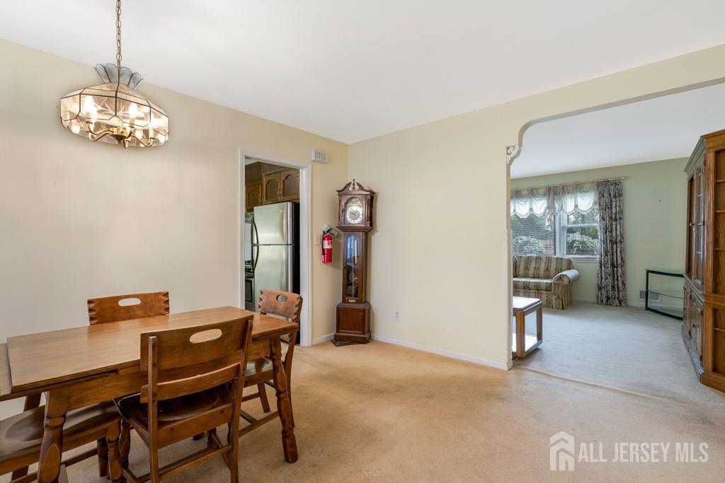 25 Orchard Road, Middlesex, New Jersey image 6