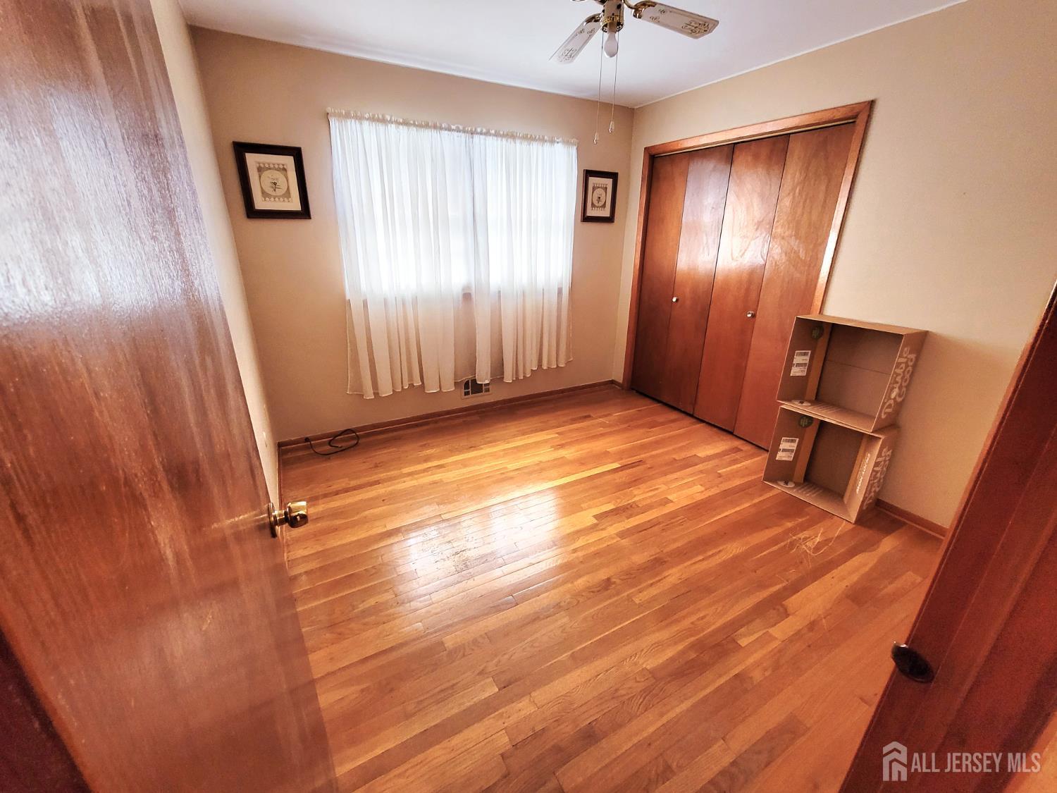 694 Vincent Place, Perth Amboy, New Jersey image 5