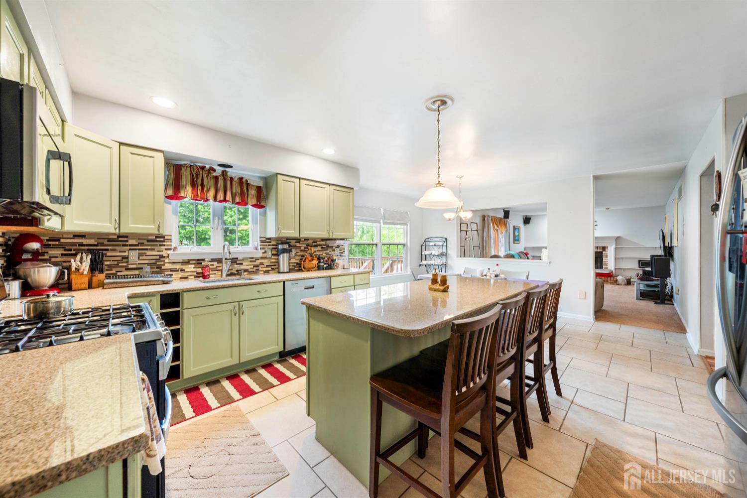 15 Angela Court, Piscataway, New Jersey image 5
