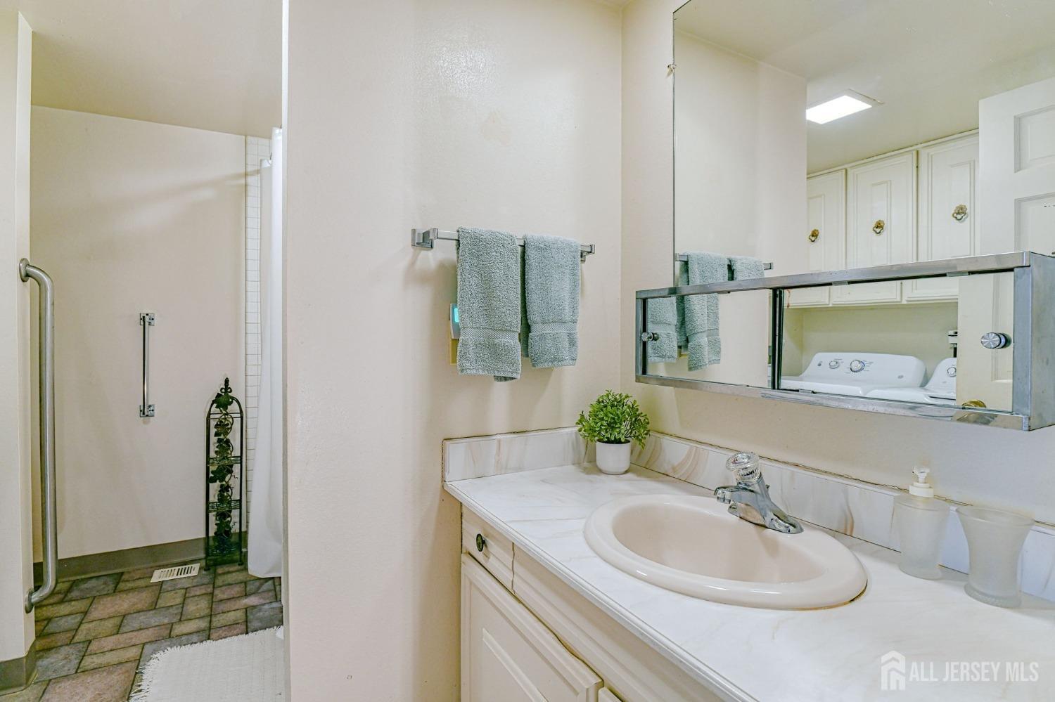 17-D Old Nassau Road, Monroe Township, New Jersey image 16