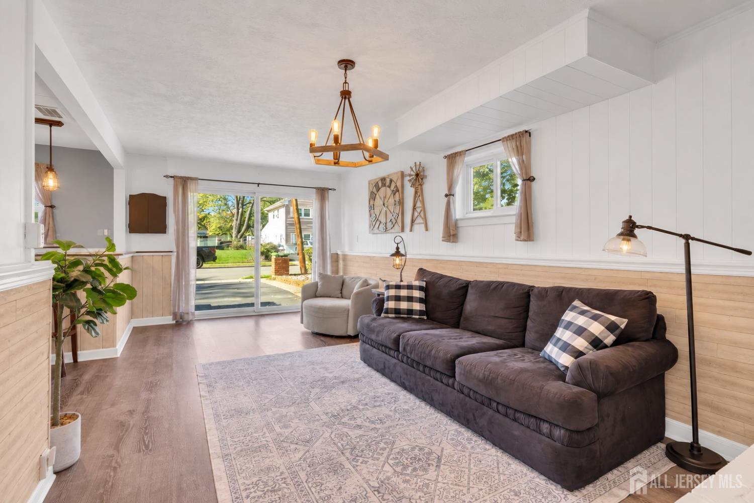 4 Willow Avenue
