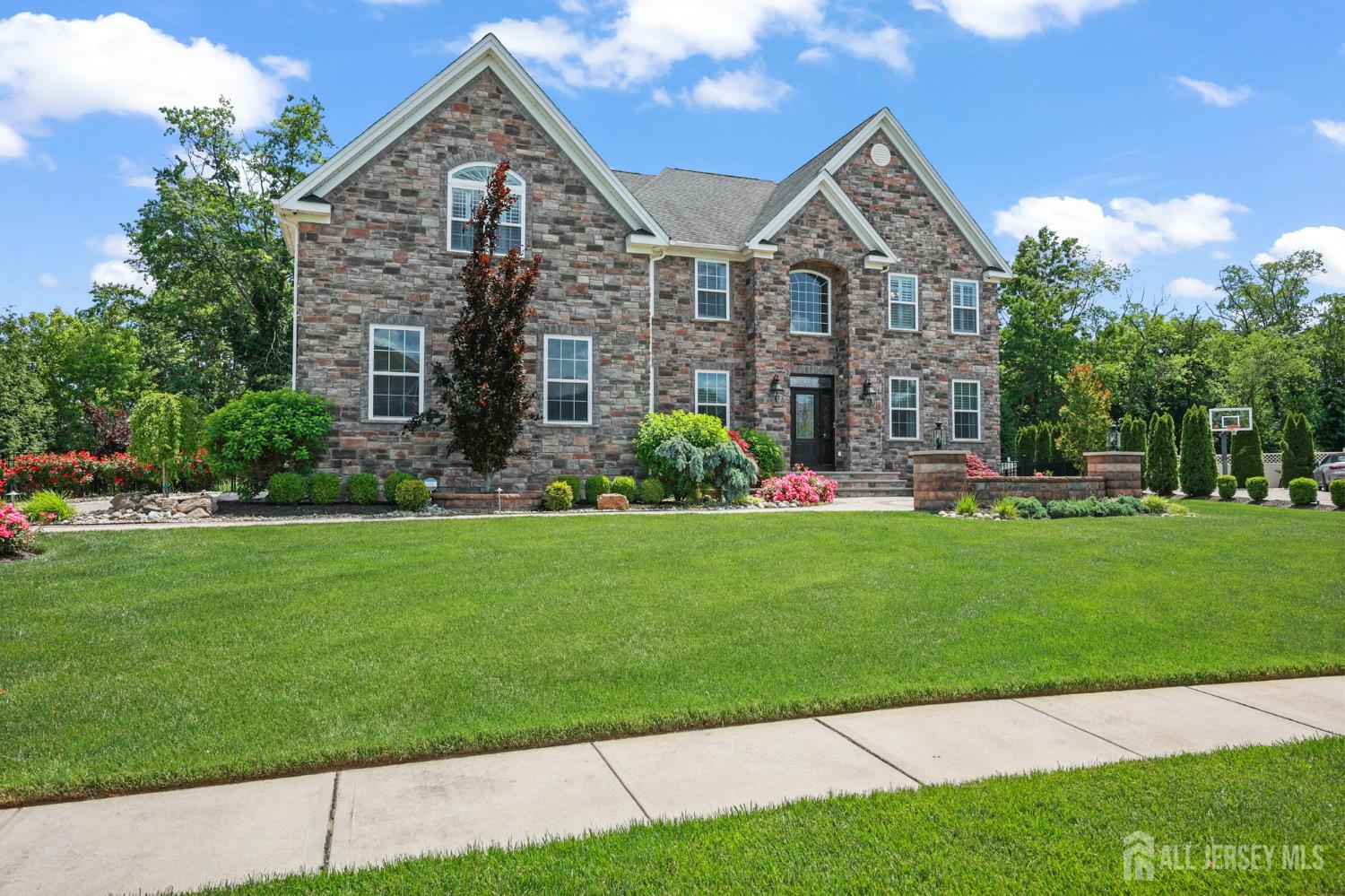 9 Gatarz Court