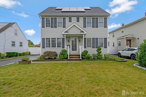 Homes For Sale - 8 Hooker Street<br/> Middlesex, NJ 08846