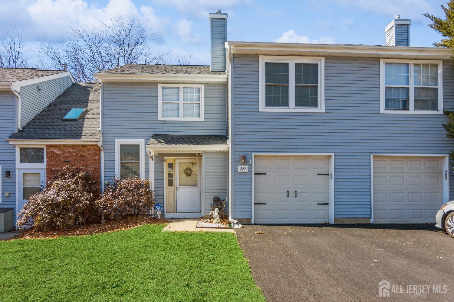 69 Avebury Place, Franklin, New Jersey image 1