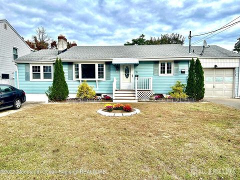 Homes For Sale - 101 Perry St Street<br/> Monmouth County, Keyport, NJ 07735