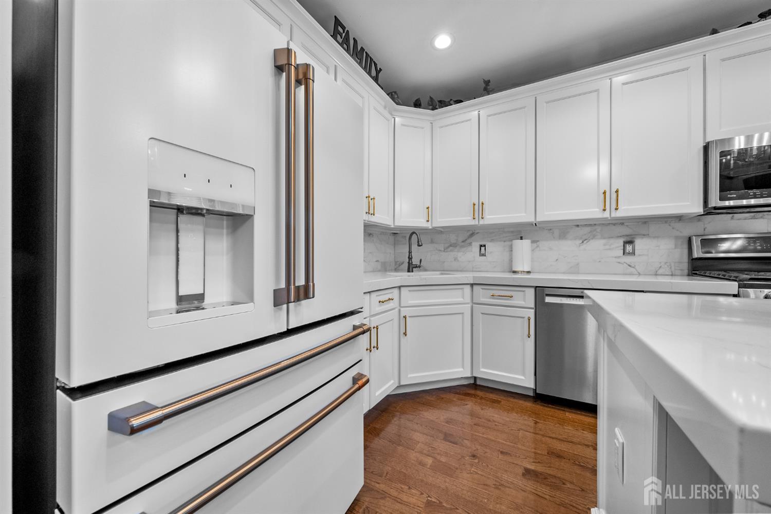 20 Mccormick Avenue, Old Bridge, New Jersey image 12