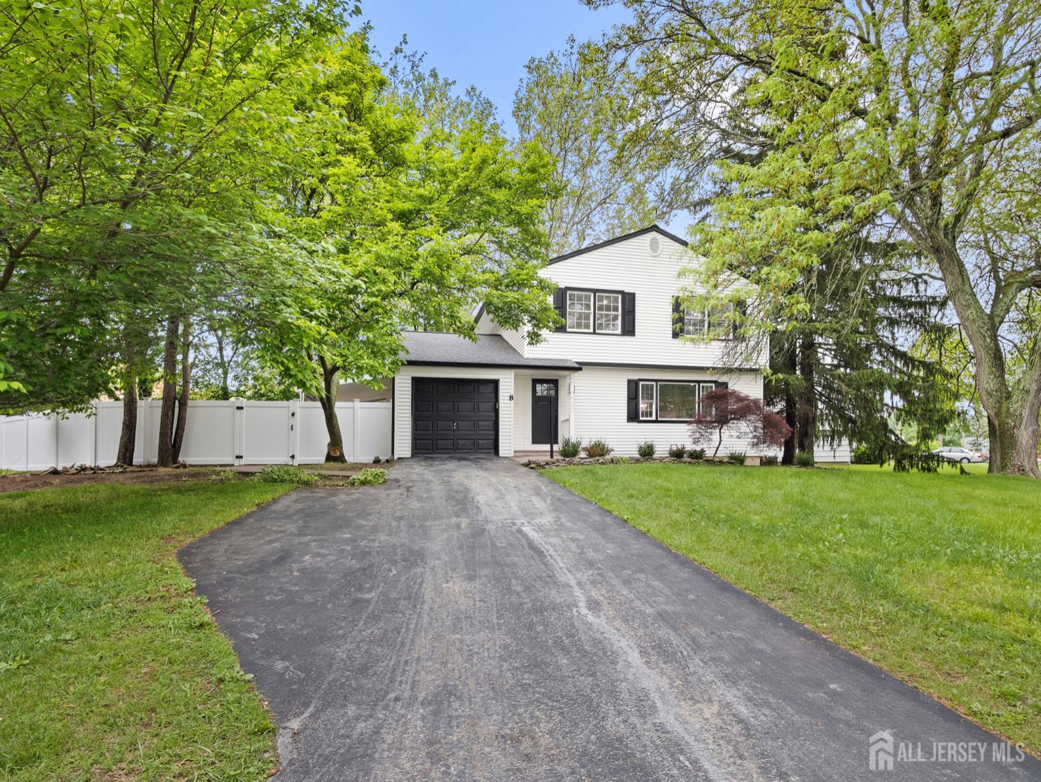 8 S Surrey Lane, East Brunswick, New Jersey image 30