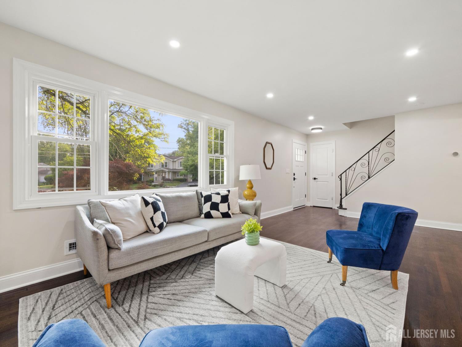 8 S Surrey Lane, East Brunswick, New Jersey image 4