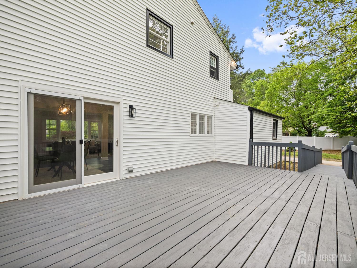 8 S Surrey Lane, East Brunswick, New Jersey image 14