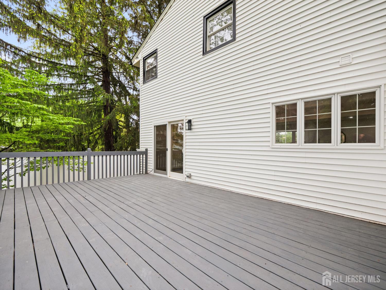 8 S Surrey Lane, East Brunswick, New Jersey image 15