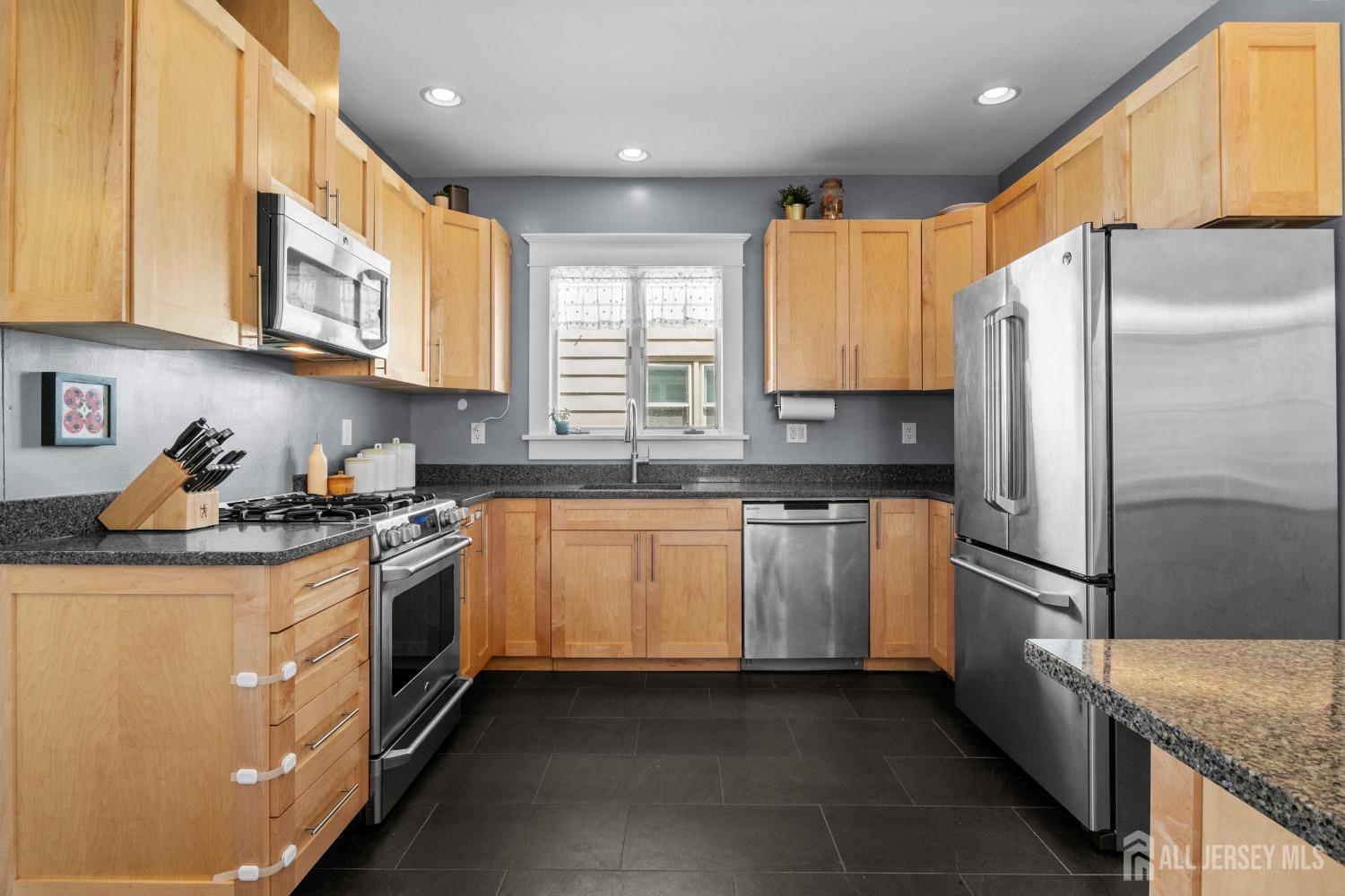 31 Riva Avenue, Milltown, New Jersey image 14