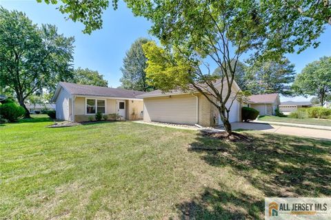 Condo For Sale - 301 Yardley Drive #A<br/> Monroe, NJ 08831