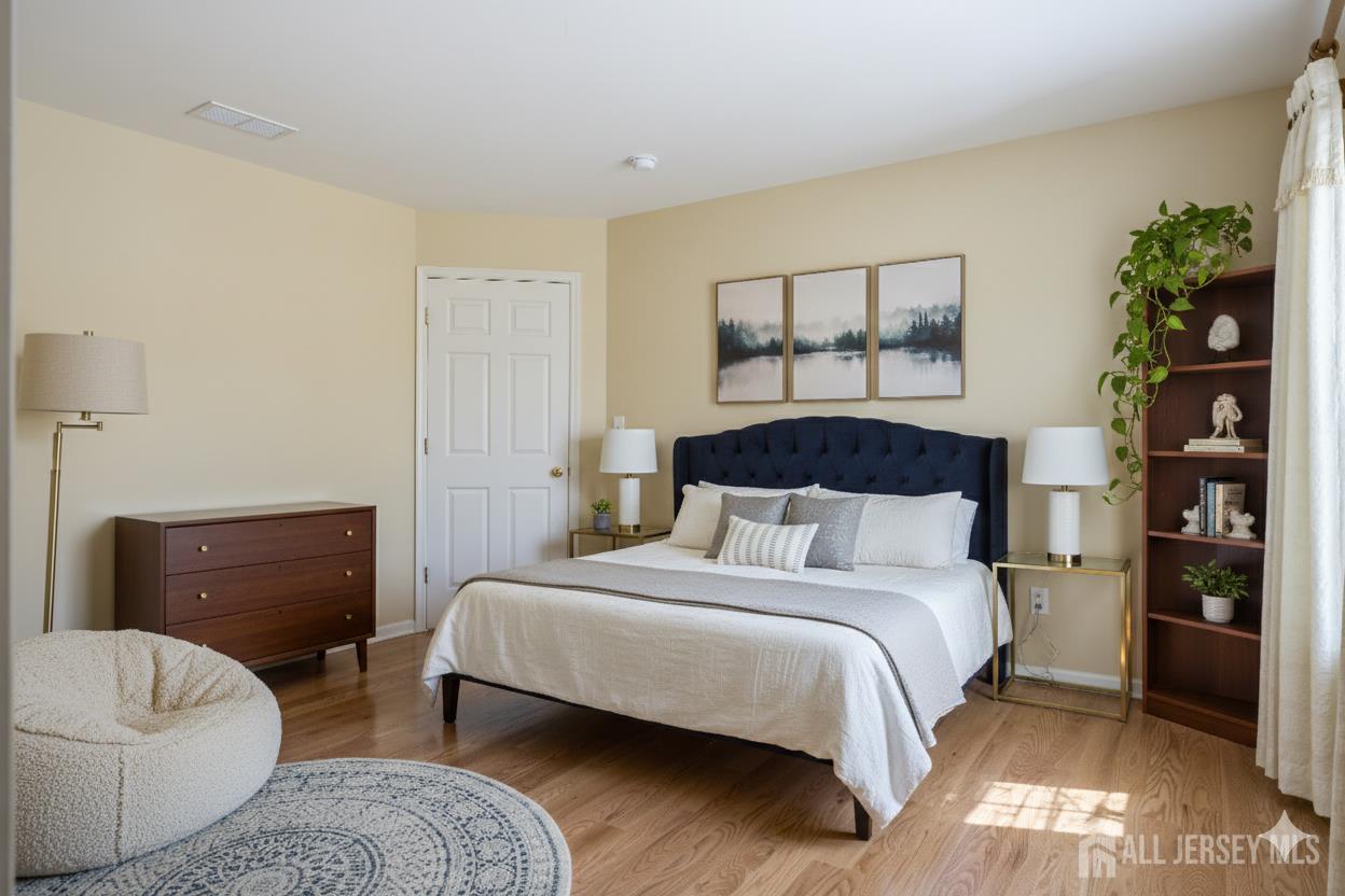 East Brunswick, New Jersey, 08816, United States, 4 Bedrooms Bedrooms, ,3 BathroomsBathrooms,Residential,Active,2013452