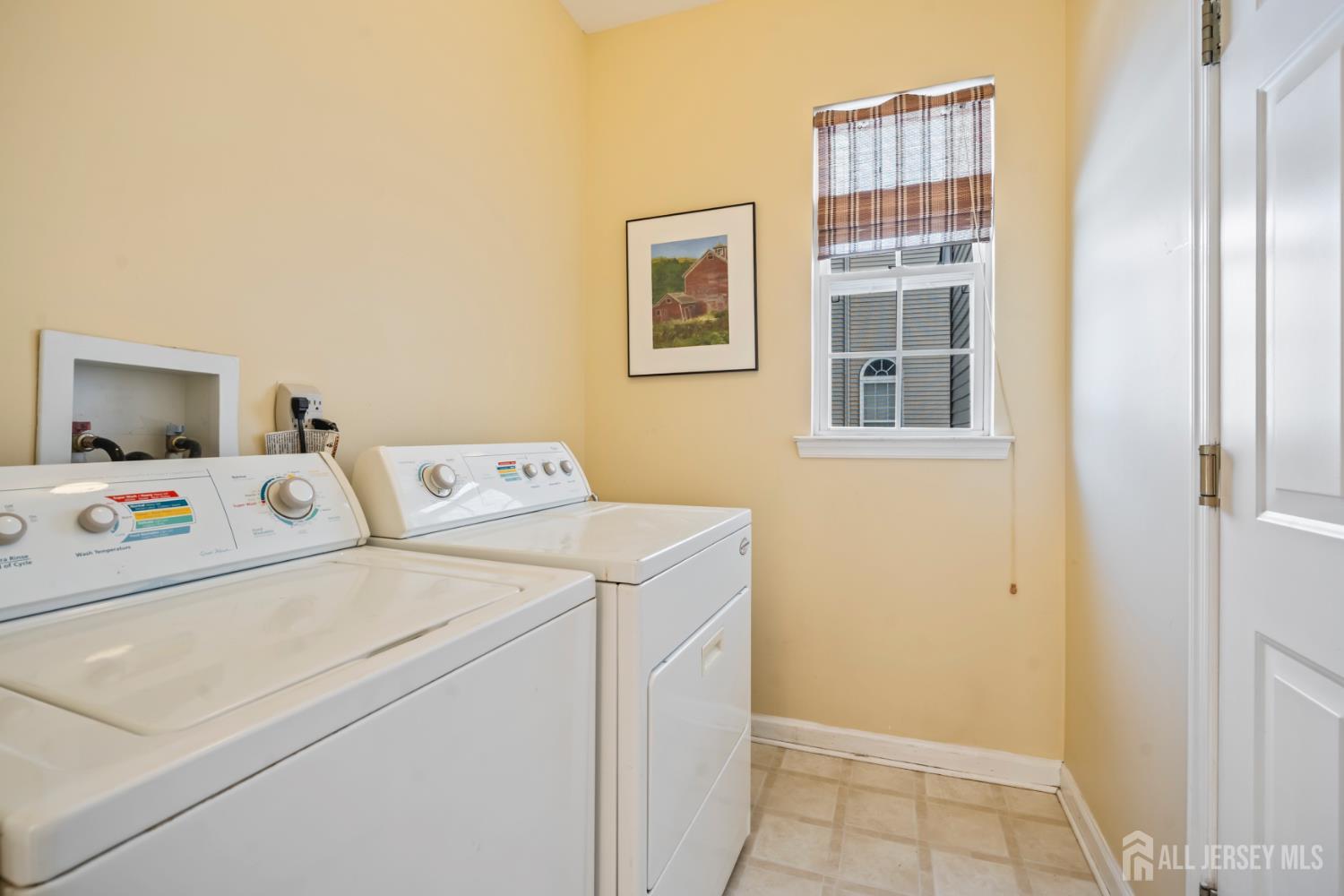 East Brunswick, New Jersey, 08816, United States, 4 Bedrooms Bedrooms, ,3 BathroomsBathrooms,Residential,Active,2013452