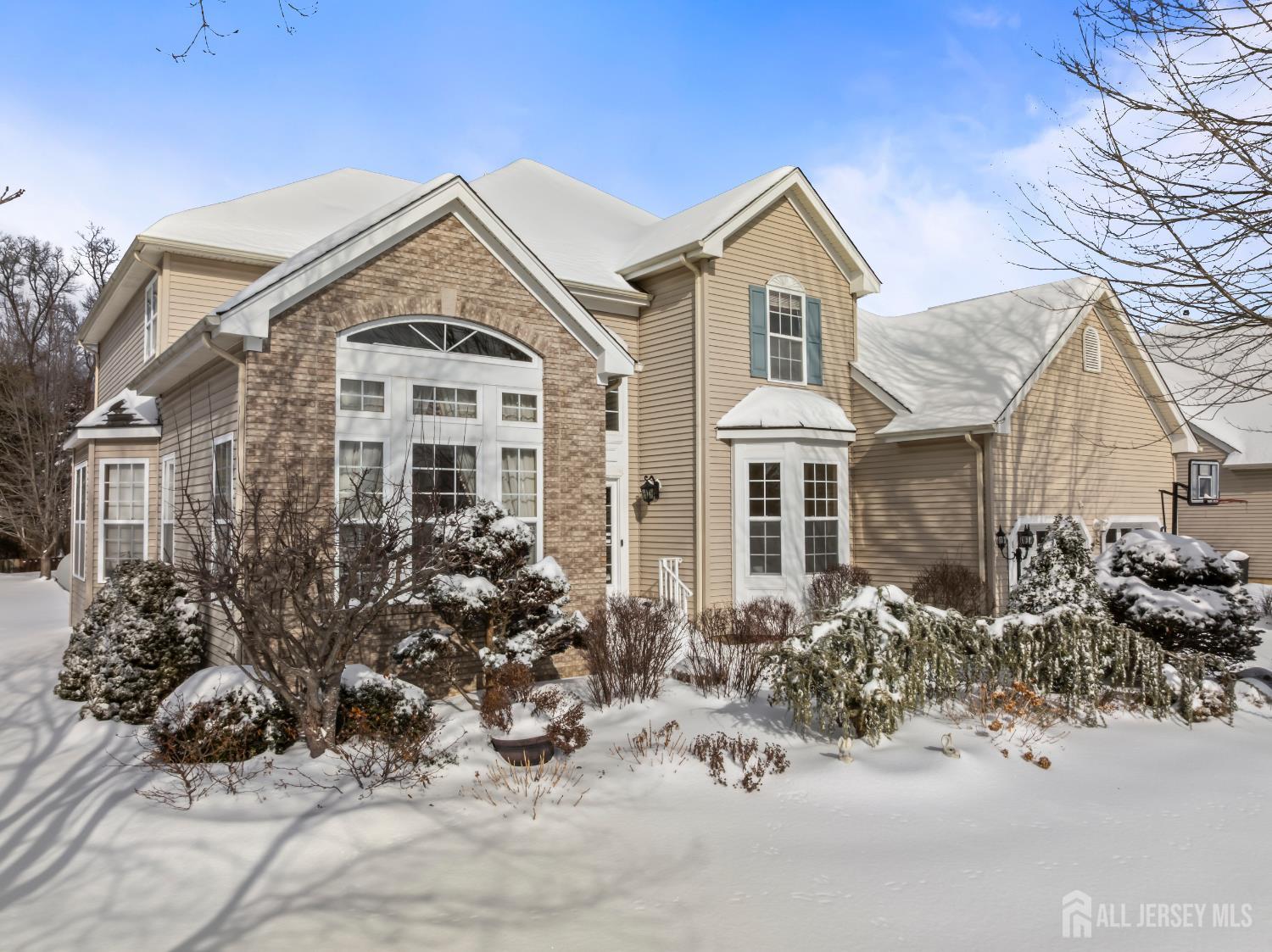 East Brunswick, New Jersey, 08816, United States, 4 Bedrooms Bedrooms, ,3 BathroomsBathrooms,Residential,Active,2013452