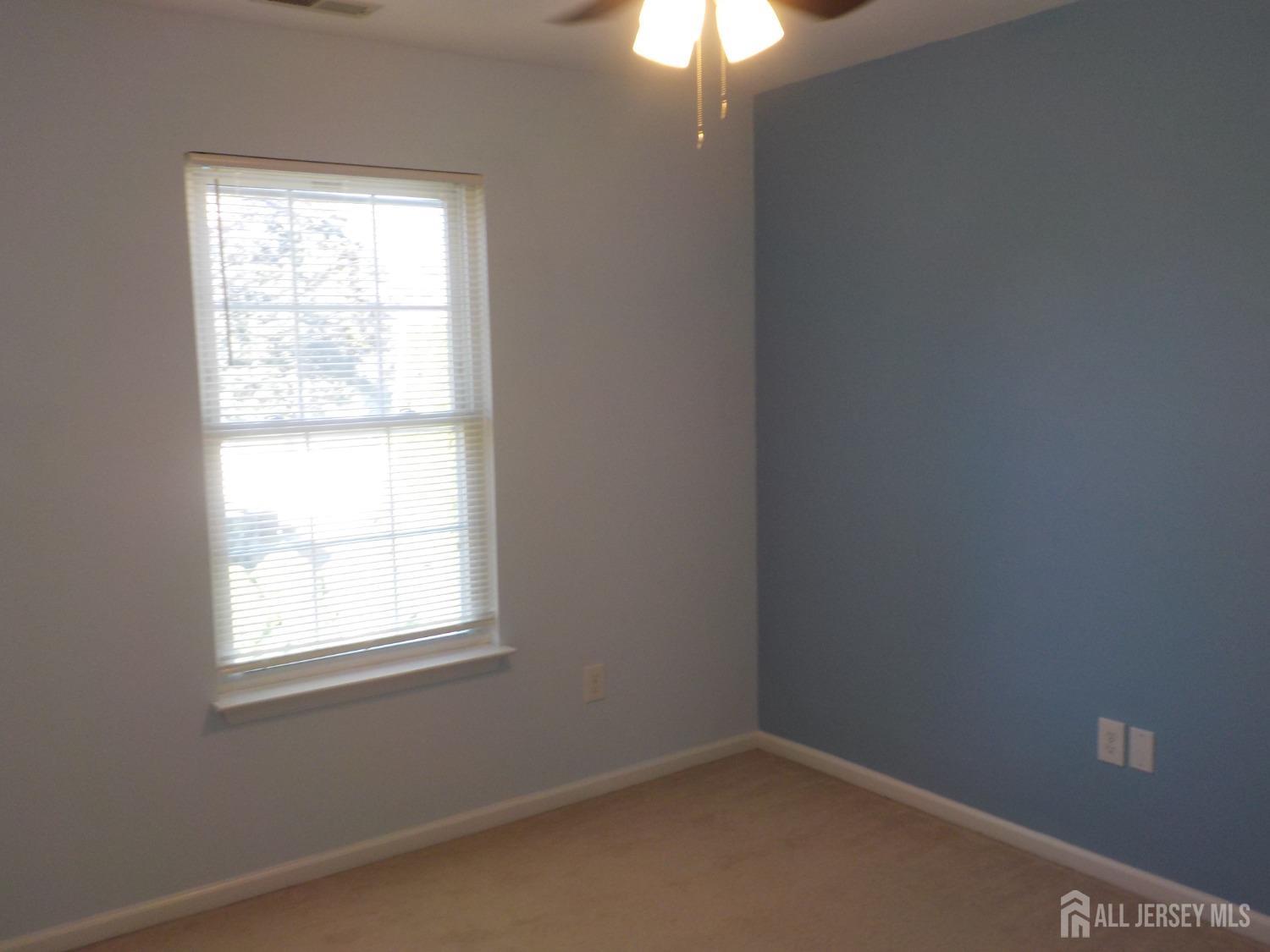 4 Walnut Street, North Brunswick, New Jersey image 16