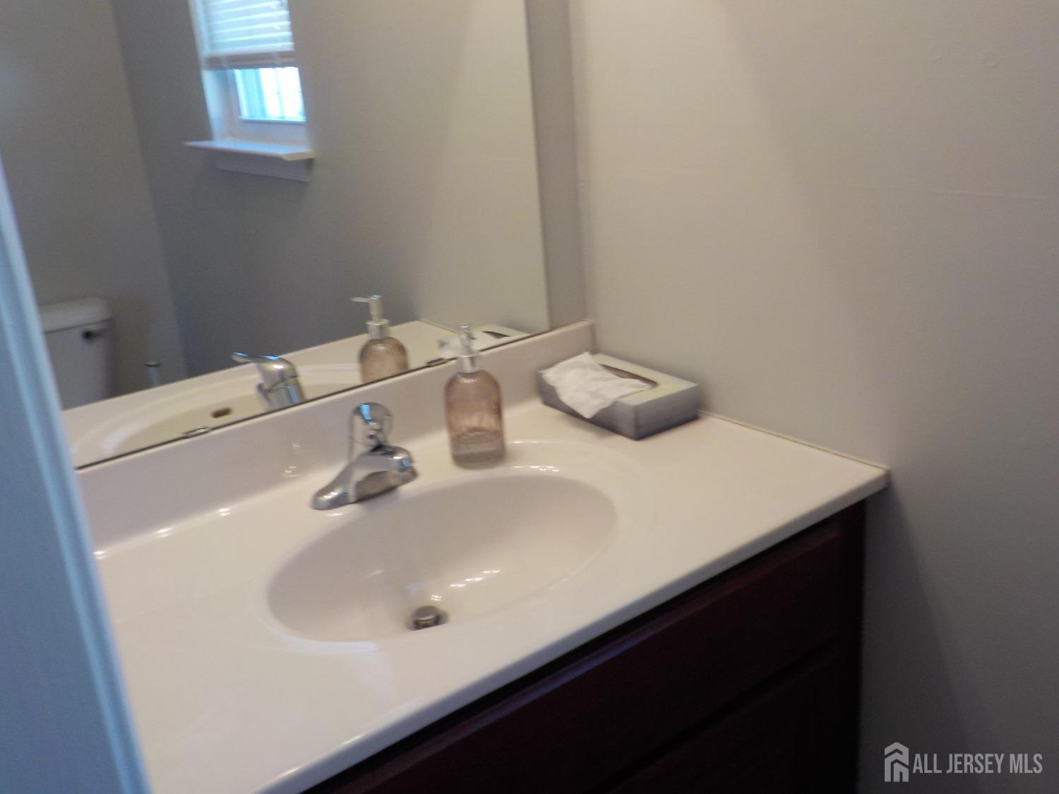 4 Walnut Street, North Brunswick, New Jersey image 11