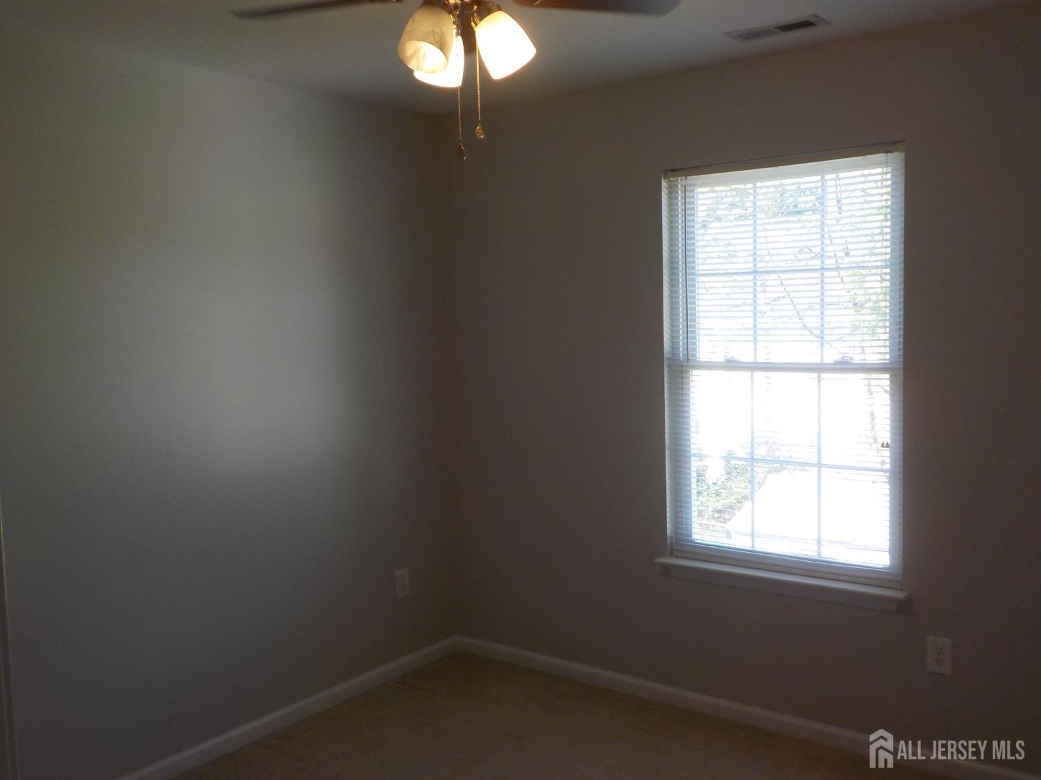 4 Walnut Street, North Brunswick, New Jersey image 17