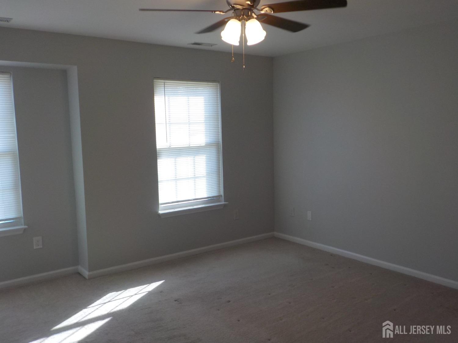 4 Walnut Street, North Brunswick, New Jersey image 13