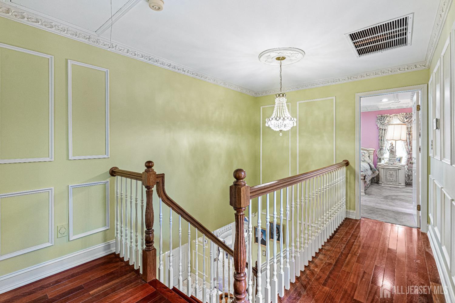 748 New Dover Road, Edison, New Jersey image 22