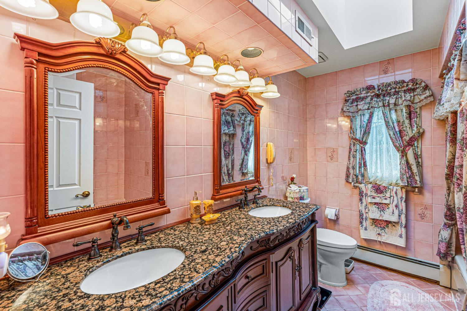 748 New Dover Road, Edison, New Jersey image 37