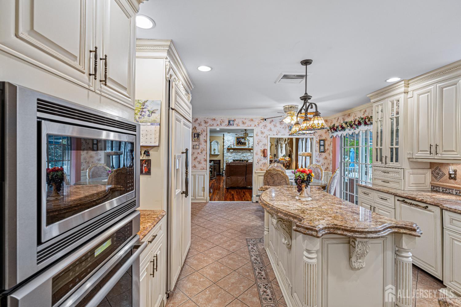 748 New Dover Road, Edison, New Jersey image 20