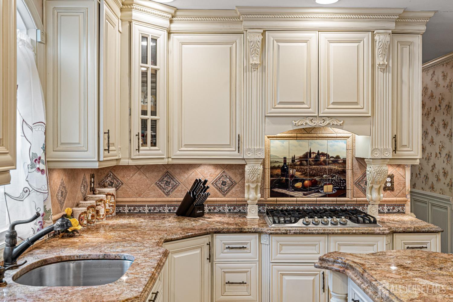 748 New Dover Road, Edison, New Jersey image 19