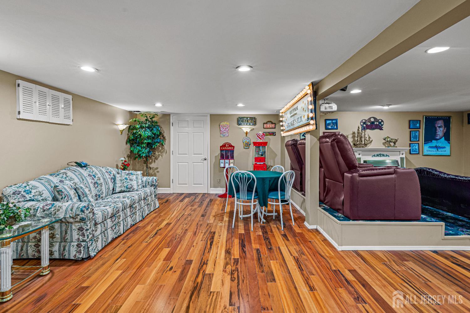 748 New Dover Road, Edison, New Jersey image 47