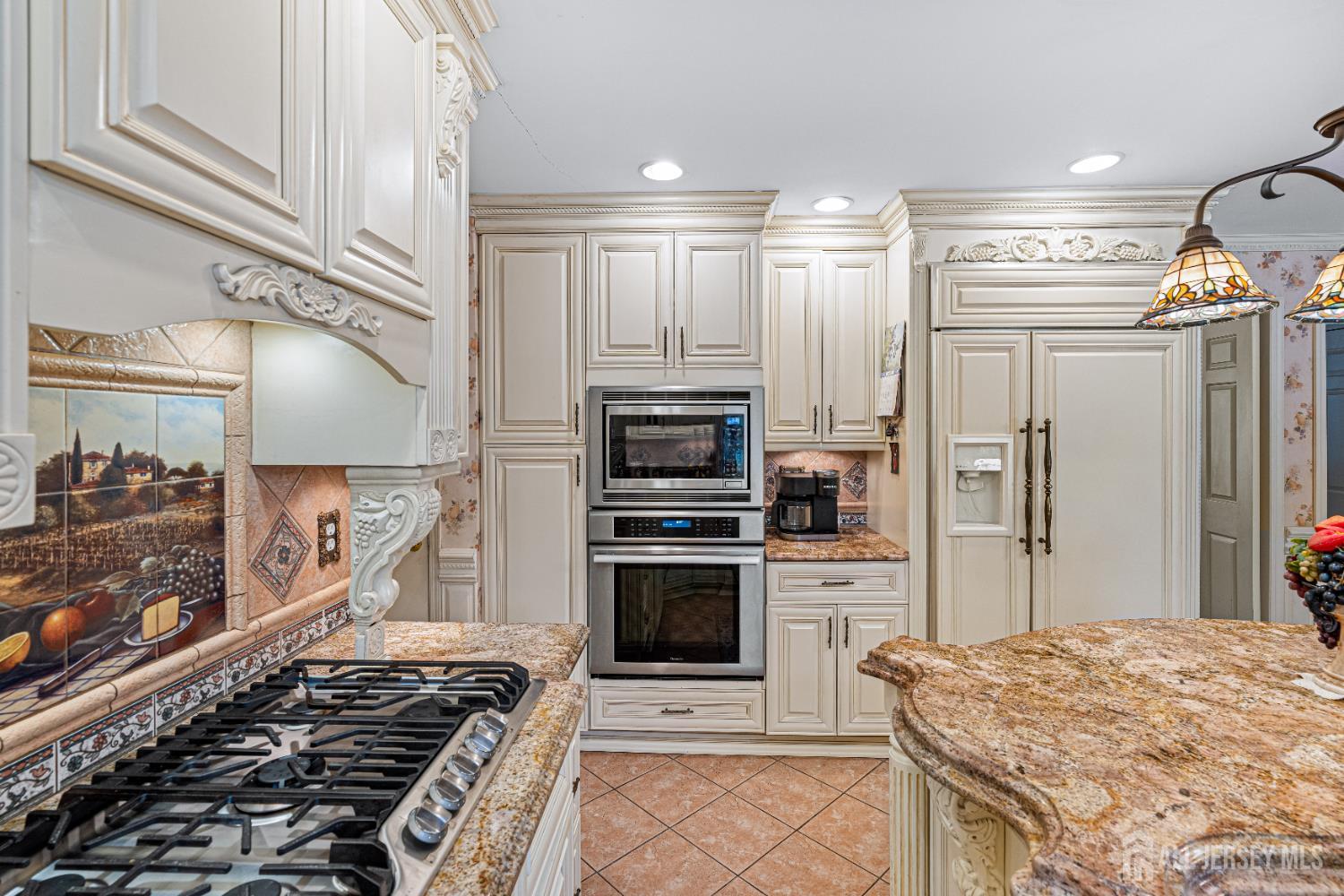 748 New Dover Road, Edison, New Jersey image 21