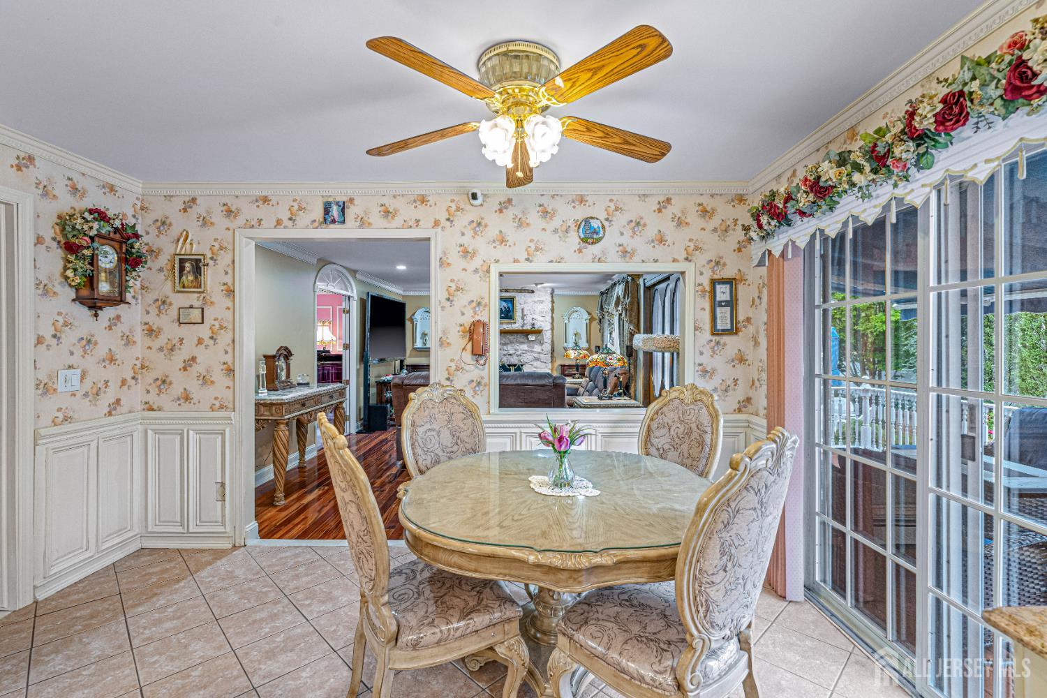748 New Dover Road, Edison, New Jersey image 15