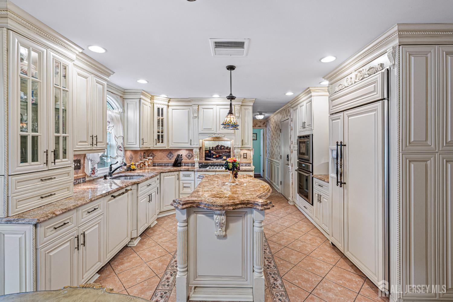 748 New Dover Road, Edison, New Jersey image 16