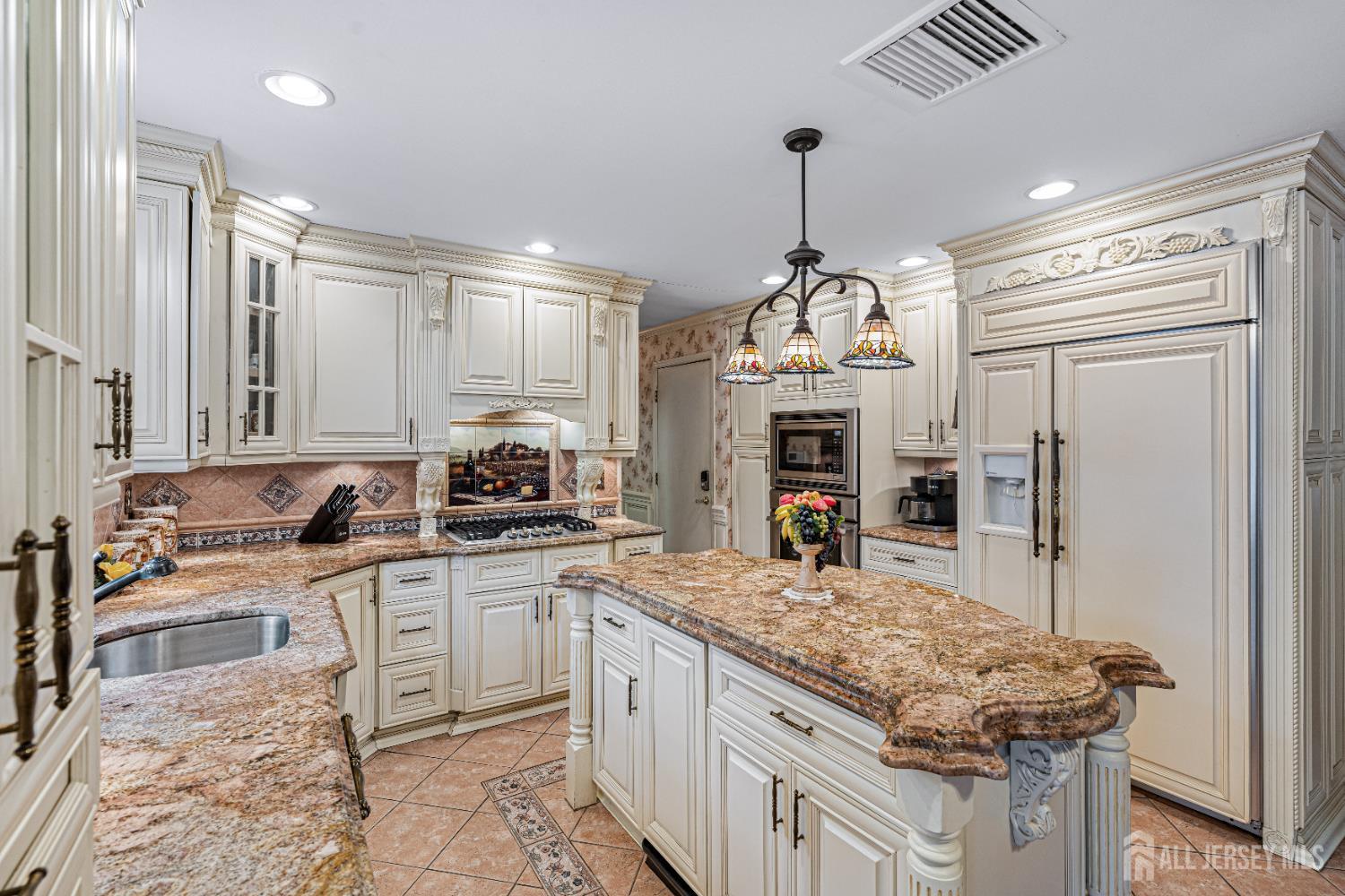 748 New Dover Road, Edison, New Jersey image 18