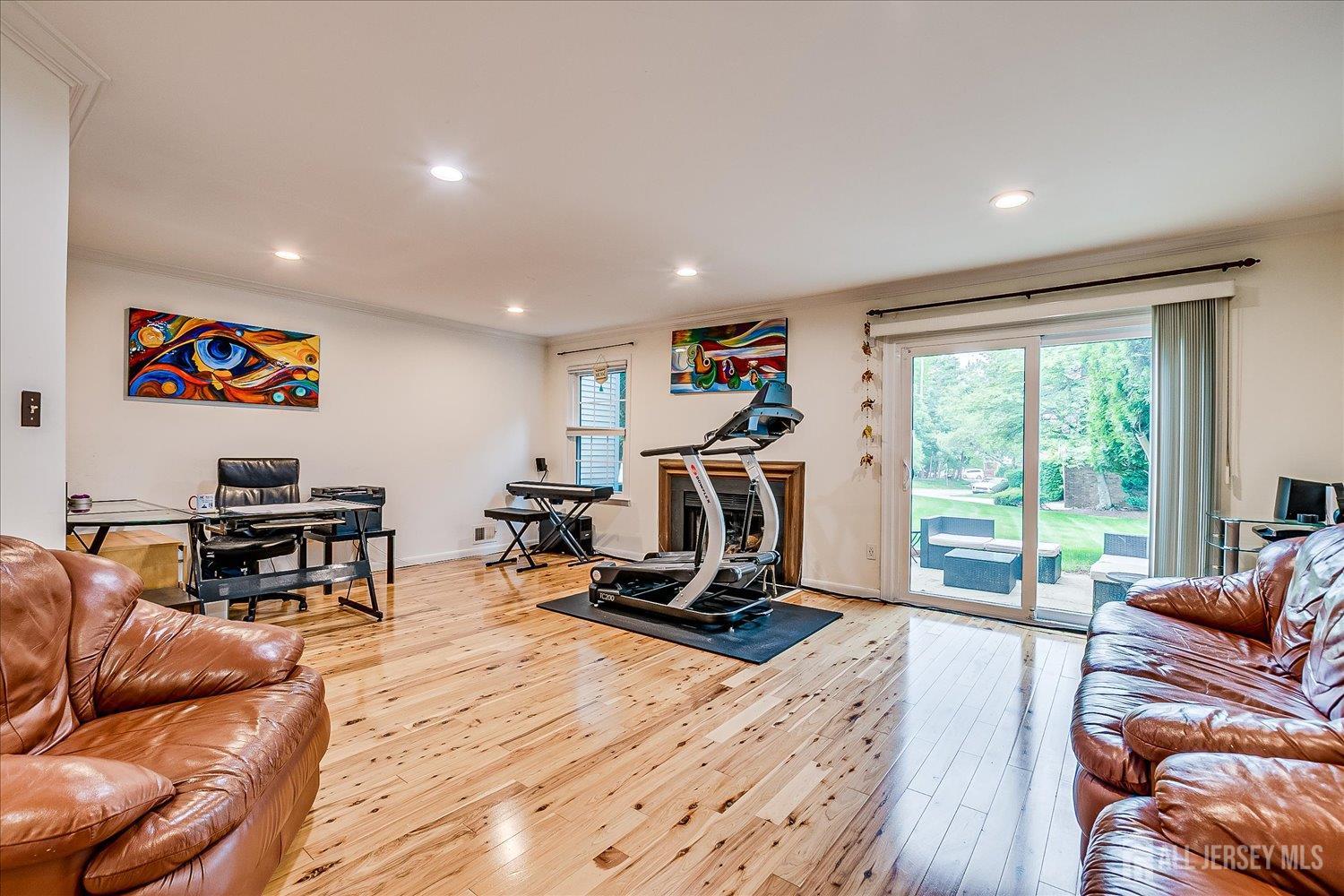 3805 Spring Brook Drive, Edison, New Jersey image 43