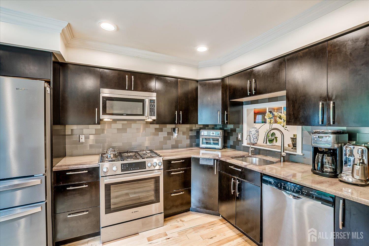 3805 Spring Brook Drive, Edison, New Jersey image 26