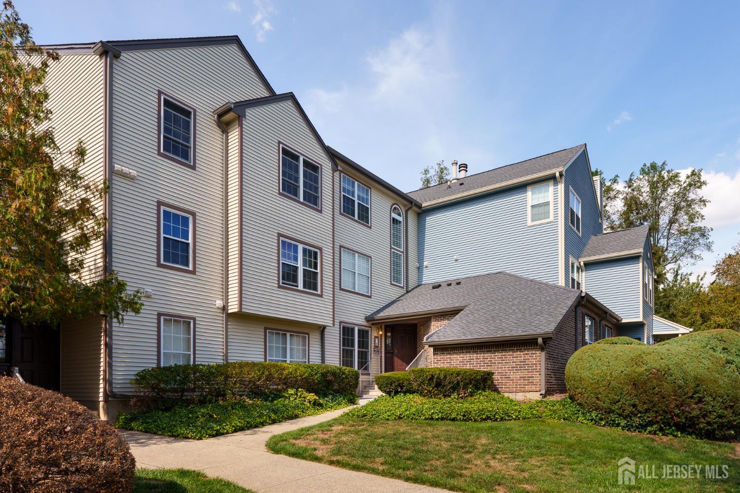 South Brunswick, New Jersey 08852, United States, 2 Bedrooms Bedrooms, ,2 BathroomsBathrooms,Residential,Active,221887